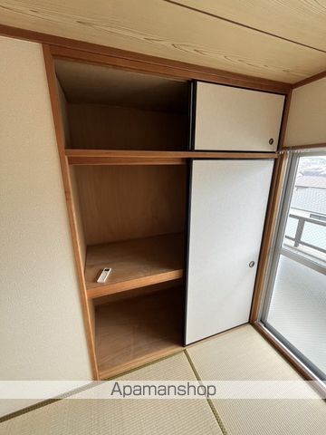 ローヤル樹林の内装写真