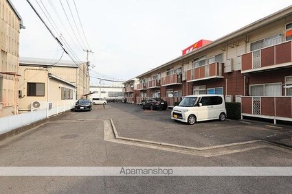 フラワーアネックスⅡ[2DK/40.04m2]の駐車場