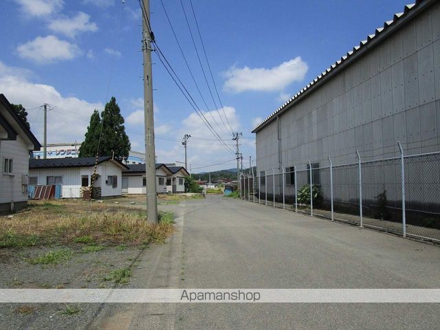 ファミリータウンササキBの周辺写真