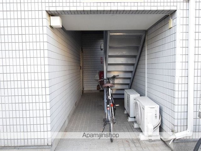 クレストハイムの玄関写真