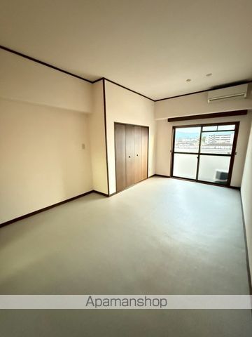 第8年見マンションの内装写真