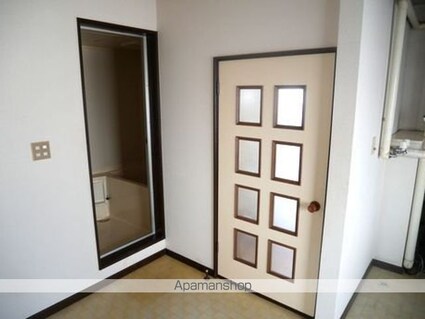 中央マンション[1LDK/32.71m2]の洗面所