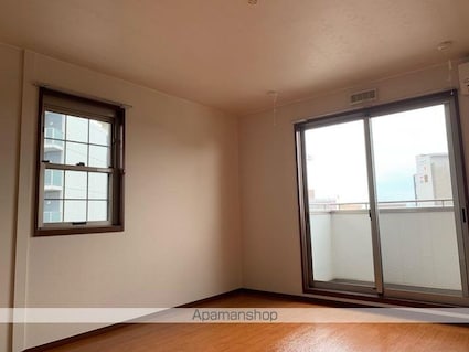 サン・クレスト[1K/30.69m2]のリビング・居間1