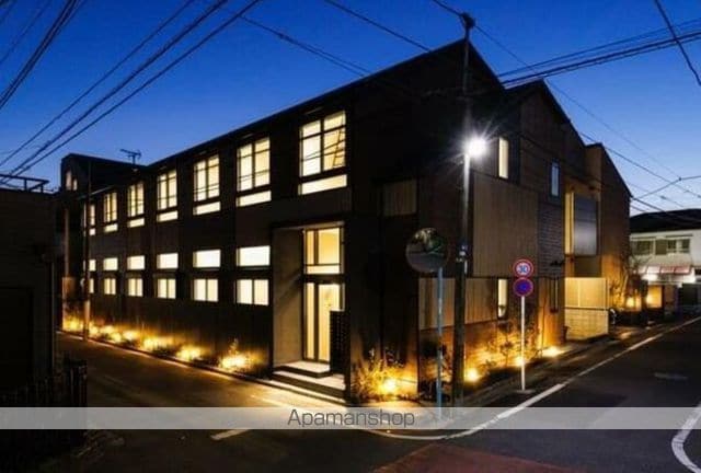 MARUI TOCLUS 西荻窪の玄関写真