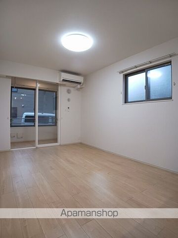 クレメント IIの内装写真