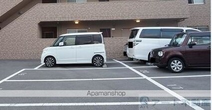 ブライム　シャノン[2LDK/58.5m2]の駐車場3