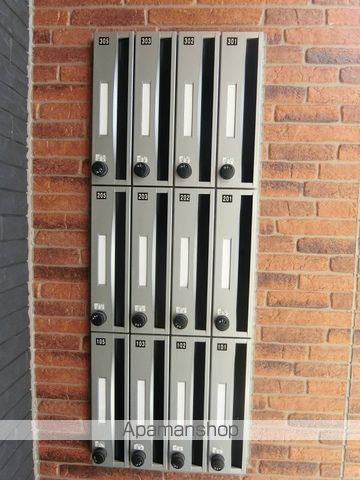 リブリ・レストH栄生の玄関写真