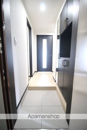 岡山県岡山市北区田町２丁目[2LDK/70m2]の玄関