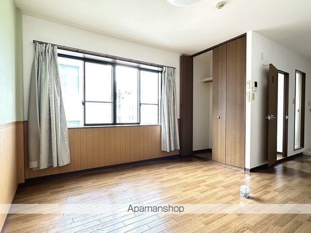 アヴェニューの内装写真