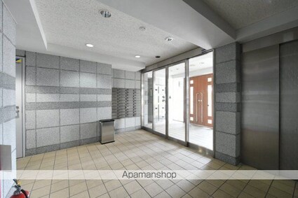 東京都新宿区中落合２丁目[1K/20.09m2]のエントランス