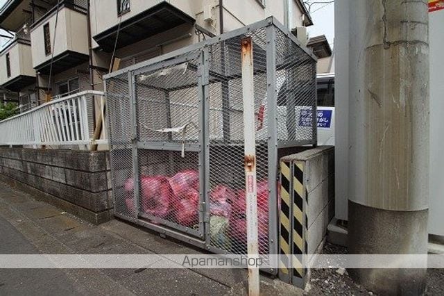グリーンシティハウスA棟の玄関写真