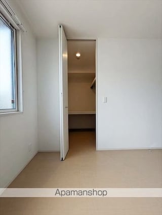 Ｊａｄｅ　Ａ棟[2LDK/58.07m2]の収納