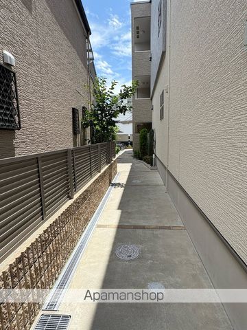 フジパレス長曽根町の玄関写真