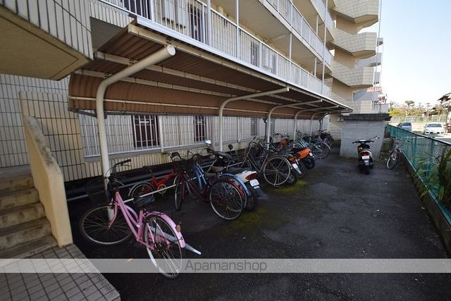 ピーチマンションの玄関写真
