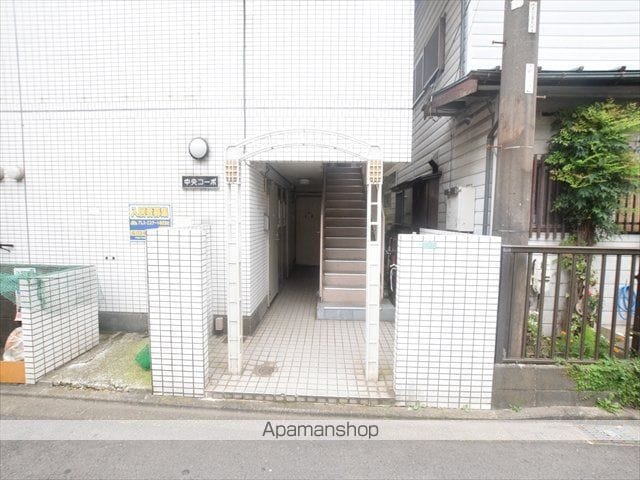 豊町中央コーポの玄関写真