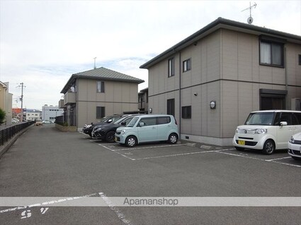 和歌山県和歌山市中島[2LDK/53.6m2]の駐車場2