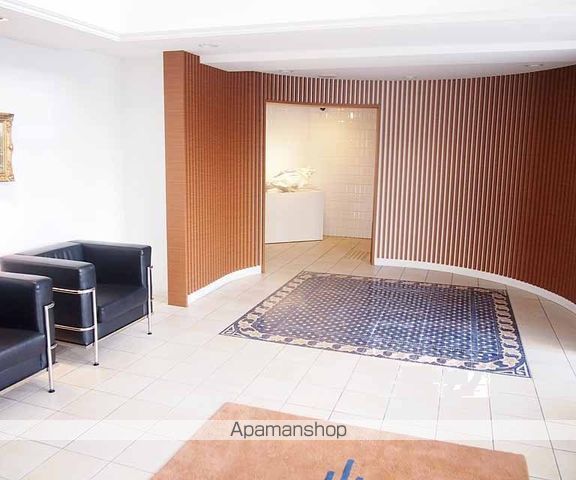 アーバンフラッツ五条堀川の玄関写真