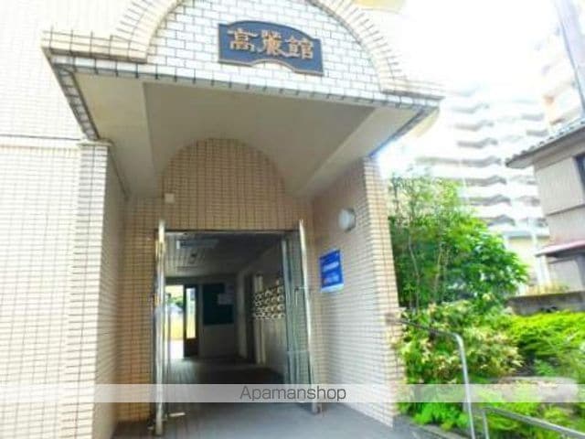 鹿児島市 6階建 築38年の玄関写真