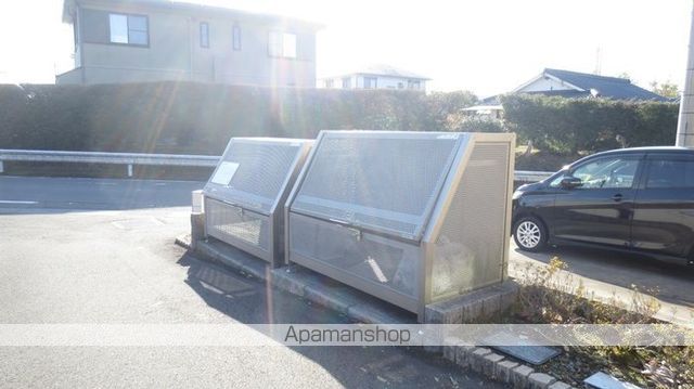 サニーハイツ花棚 A棟の内装写真