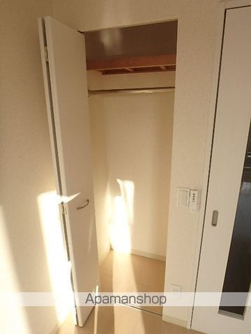 フィオレ・レジデンス出島海岸通の内装写真