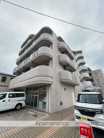 ホワイトキャッスル上大岡の外観写真