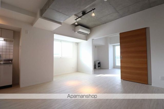 CASALSVTOWERの内装写真