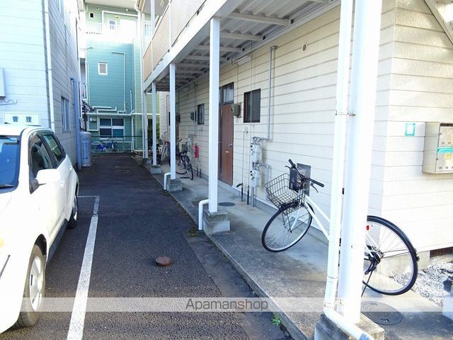 若林ハイツの玄関写真