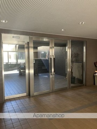 三井フラット[3LDK/64.1m2]のエントランス