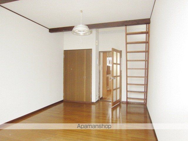 ハイクオリティ三輪の内装写真