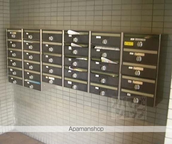 インテルの内装写真