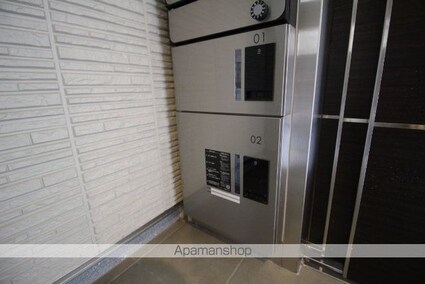 岡山県岡山市北区富田[2LDK/65.09m2]のエントランス2
