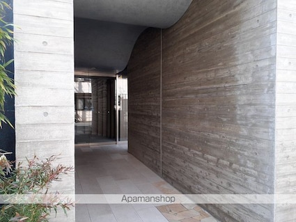 花の木ライズ[1K/30.45m2]のエントランス