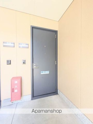 レーヴィンス島田 C棟の玄関写真