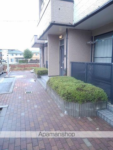 エトランジュの玄関写真