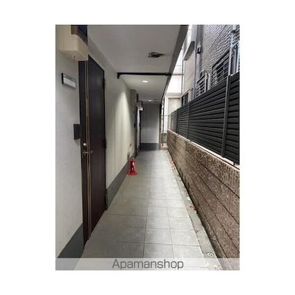 アーバンヒルズ新井薬師[1K/18.42m2]のエントランス1