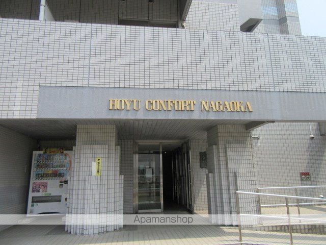 ホーユウコンフォルト長岡の玄関写真