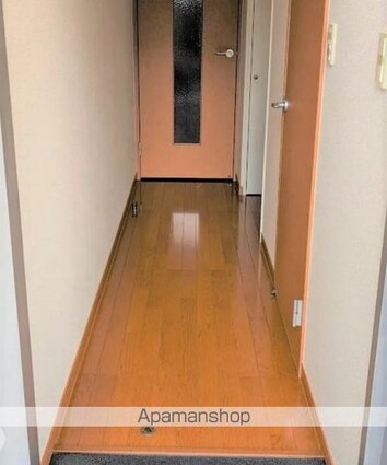 レオパレス薫峰[1K/20.28m2]の玄関