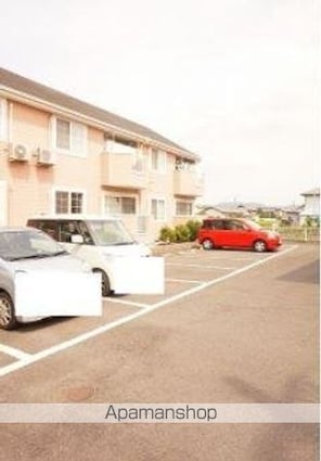 ララ・メゾン　Ｂ[2LDK/58.53m2]の駐車場