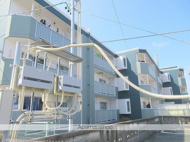 マンション桃の里の外観写真