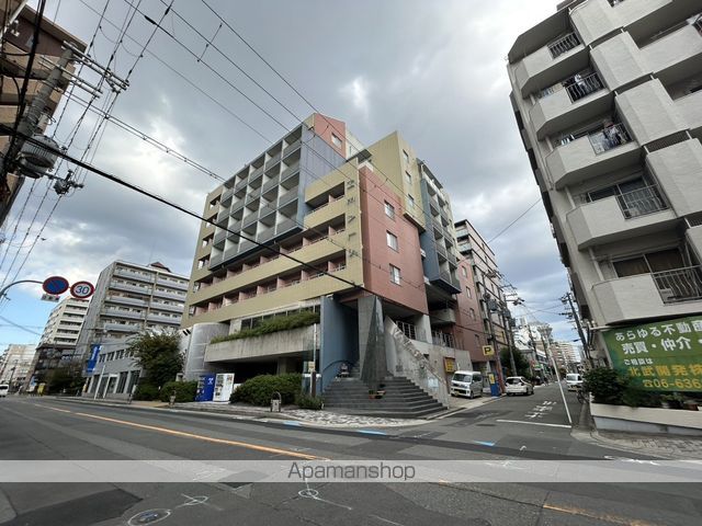 ミールズ江坂の外観写真