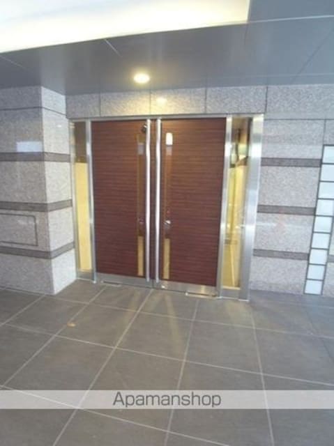 東京都新宿区左門町[1R/25.67m2]の共用部