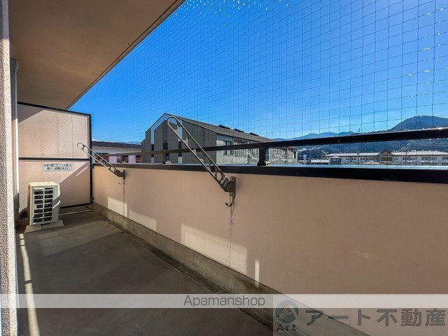 ロイヤルオートヤビル[1LDK/42.78m2]のバルコニー