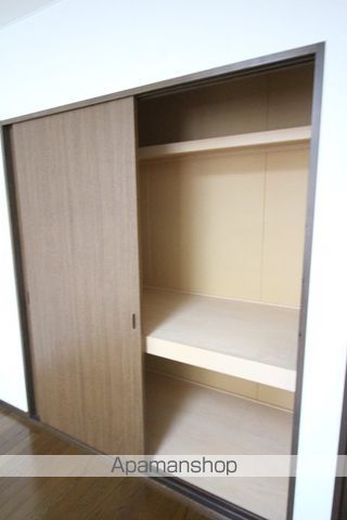 オーガストIの内装写真