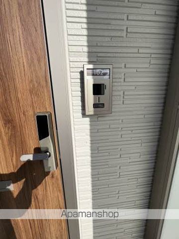シャーメゾン八橋の玄関写真
