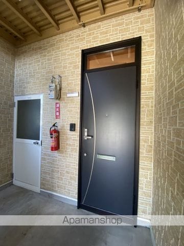 ヴィラージュ東浜の玄関写真