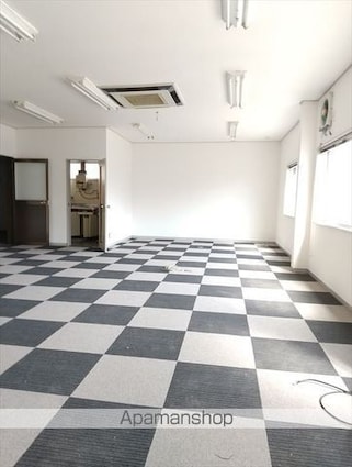 舟津町倉庫[1R/193.34m2]の内装