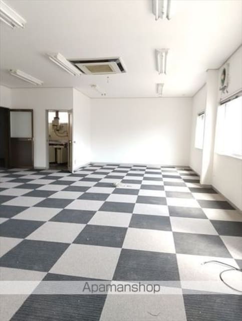 舟津町倉庫[1R/193.34m2]の内装