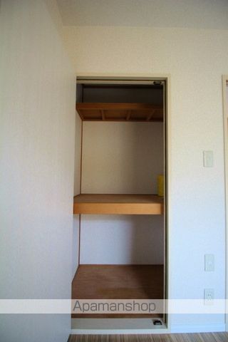 Famile Watanabeの内装写真