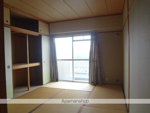 シャトルMKの内装写真