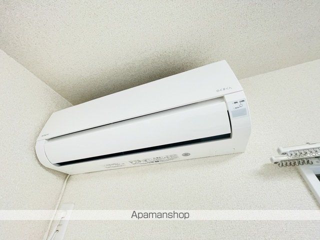 CORUJAの内装写真